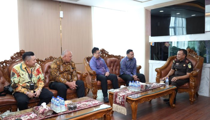 PLN Icon Plus Perkuat Sinergi dengan Kejaksaan Tinggi Jawa Timur, Dorong Konektivitas Digital Berbasis Green Energy