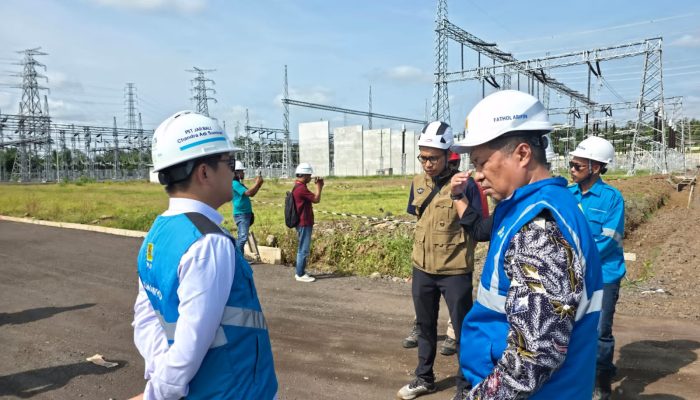 Percepat Hadirkan Listrik Handal Untuk Rakyat, Gm Pln Uip Jbtb Tinjau Kesiapan Gitet 500 Kv Kalipuro Di Penghujung Tahun