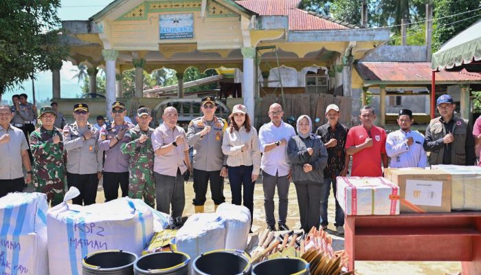 Kapolres Pidie Salurkan Bantuan untuk Korban Banjir bersama Tim KSP RI