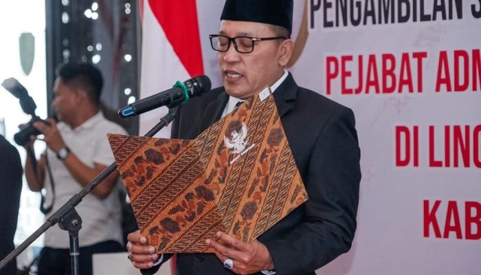Bupati Sampang Tancap Gas: Lantik Dua Kepala Dinas, untuk Percepat Program Strategis 