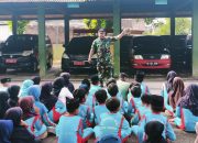 Tanamkan Jiwa Nasionalisme, Ratusan Siswa MI Thoriqul Huda “Serbu” Makodim 0806/Trenggalek