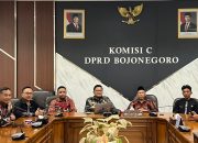 Guru PAI Bojonegoro Temui Komisi C DPRD, Perjuangkan Kepastian THR dan Gaji ke-13