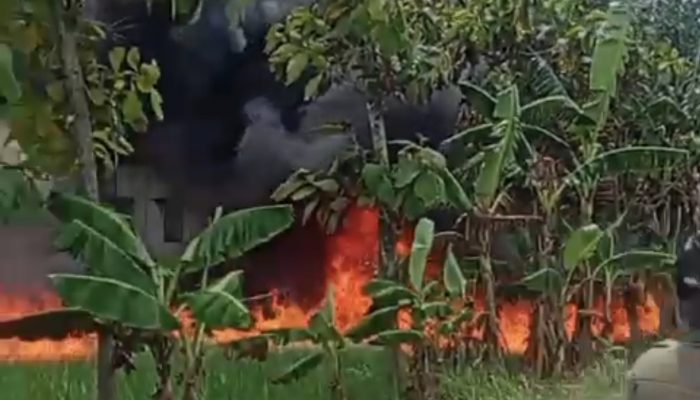 Kantor Proyek Irigasi di Balen Bojonegoro Ludes Terbakar, Api Diduga Berasal dari Gudang Solar
