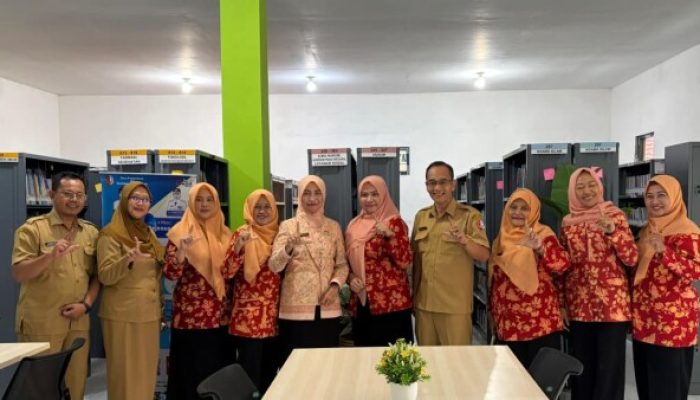 Perkuat Literasi Masyarakat, DWP Bojonegoro Bangun Sinergi dengan Dispusip
