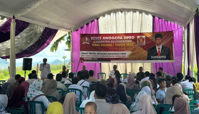Reses di Sekar, Suprapto Dorong Pemerataan Infrastruktur Jalan dan Perbaikan Gedung Sekolah
