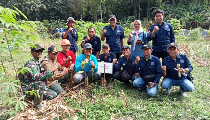 Peringati HPN 2026, PJI Bojonegoro Hijaukan Hutan Sukun dengan 600 Bibit Pohon Produktif