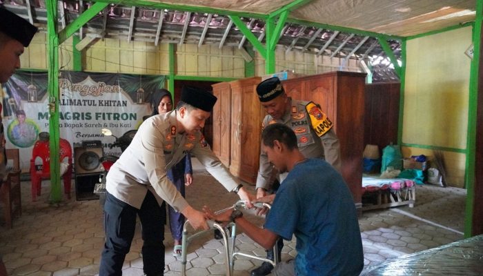 Penuh Keberkahan, Kapolres Bojonegoro Berikan Bantuan Sosial bagi Warga Rentan di Bulan Suci Ramadhan