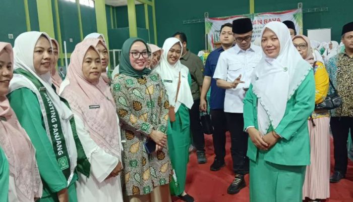Wamenkop Farida Farichah Dorong Kader Fatayat NU Bojonegoro Kelola Koperasi Desa Merah Putih