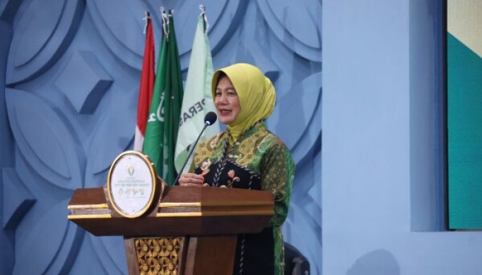 Dampingi Wamenkop, Wabup Bojonegoro Hadiri RAT BMT NU Ngasem dan Peluncuran Buku