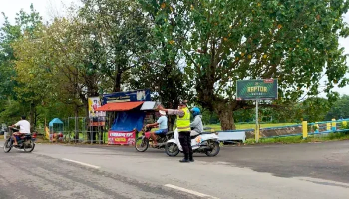 Hadirkan Pelayanan Prima, Polsek Sukosewu Intensifkan Program ‘Sapa Pagi’ di Titik Vital