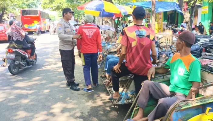 Polsek Baureno Intensifkan Patroli Cipta Kondisi Guna Jamin Keamanan Masyarakat Pasca-Lebaran 1447 H