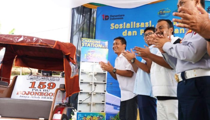 Dorong Transportasi Ramah Lingkungan, Pemkab Bojonegoro Luncurkan Fasilitas “BECAKERS”