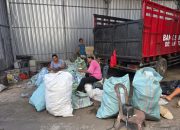Wujudkan Bali Bersih, PLN UIP JBTB Sulap Sampah Plastik Jadi Peluang Ekonomi di Desa Nyitdah