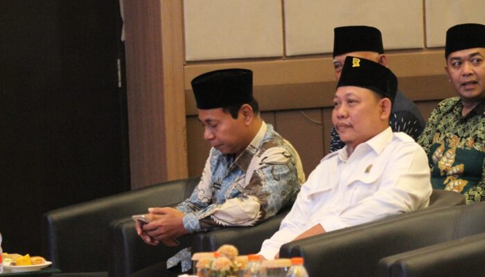 Wakil Ketua DPRD Bojonegoro Bahas Strategi Ekosistem Halal Bersama Komisi VIII DPR RI