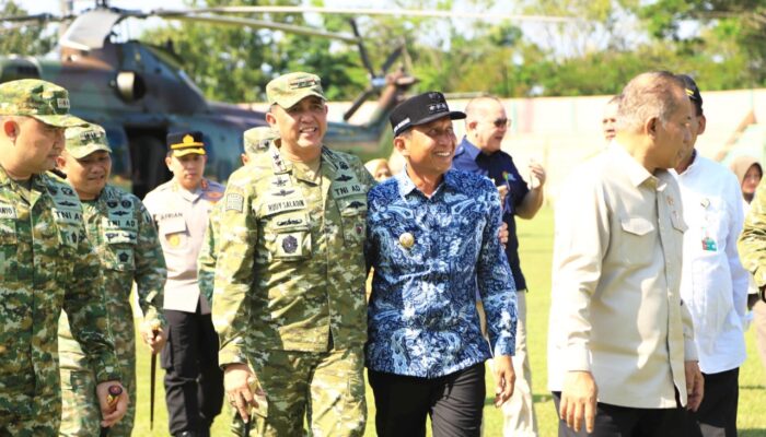 Bupati Bojonegoro Dampingi Wakapanglima TNI Tinjau Kesiapan 396 KDKMP Jelang Launching Nasional