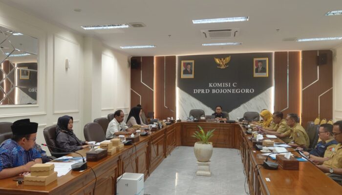 Gelar Rapat Bersama Dinas Pendidikan, Komisi C DPRD Bojonegoro Soroti Serapan Anggaran Belanja Rp338 Miliar