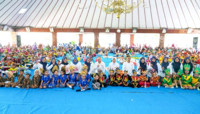 Peringati Hari Anak Nasional, Pemkab Bojonegoro Fasilitasi Ratusan Anak Unjuk Kreativitas di Pendopo Malowopati