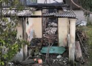 Diduga Dibakar Anak yang Gangguan Jiwa, Rumah Lansia di Kanor Bojonegoro Ludes Terbakar