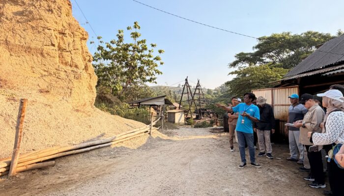 Menuju UNESCO Global Geopark, Tim KNGI dan BRIN Matangkan Simulasi Lapangan di Cekungan Migas Bojonegoro