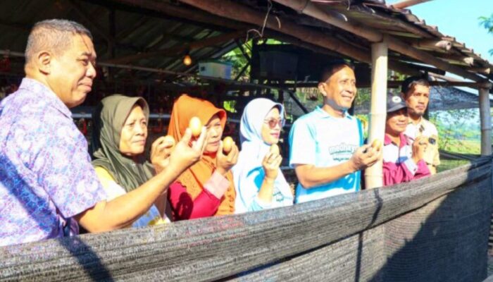 Bupati Wahono: Program Gayatri Kini Jadi Stimulus Kemandirian Ekonomi Keluarga di Bojonegoro