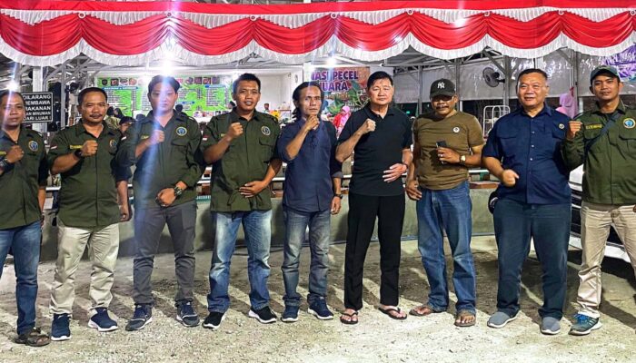 Maknai Hari Lahir Pancasila, PJI Bojonegoro Patungan Pasang Listrik Gratis untuk Warga Miskin