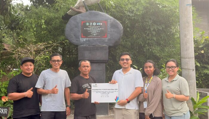Peringati Hari Keanekaragaman Hayati, PT PLN (Persero) UIP JBTB Salurkan Bantuan TJSL Konservasi Jalak Bali di Tabanan