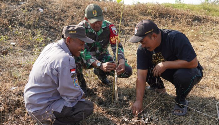 Mitigasi Bencana, Kodim Bojonegoro Hijaukan Embung Leran dengan Ribuan Pohon