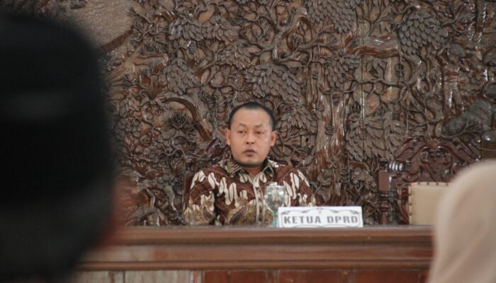 Hadiri Pelantikan Kades PAW, Ketua DPRD Bojonegoro Tekankan Pentingnya Menjaga Kondusivitas Wilayah