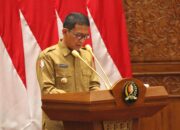 Paripurna DPRD Bojonegoro: Bupati Setyo Wahono Sampaikan Nota Pengantar Raperda APBD 2025