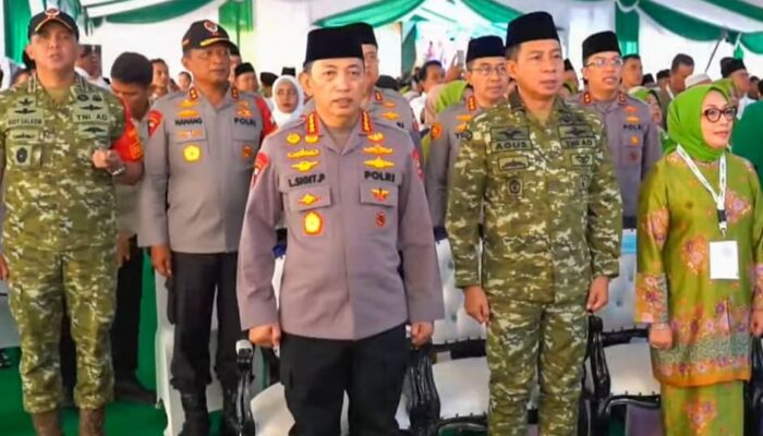 Pangdam V/Brawijaya Dampingi Presiden Prabowo Resmikan Inpres Jalan Desa di Sampang