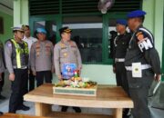 Bawa Tumpeng ke Markas Subdenpom, Kapolres Bojonegoro Beri Kejutan HUT ke-80 POMAD