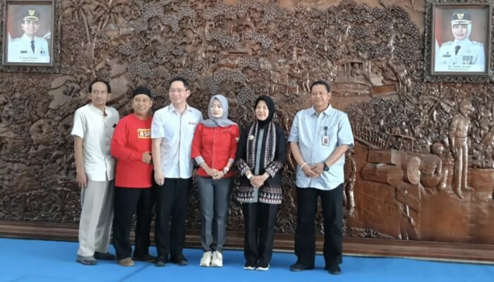 HUT ke-18 SRC di Bojonegoro, Nurul Azizah Dorong Toko Ritel Serap Telur dari Program Gayatri