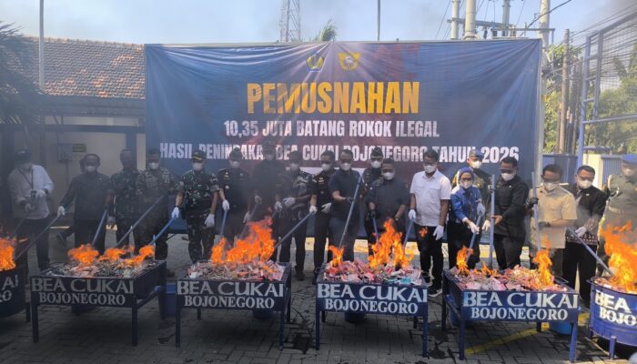Bersama Forkopimda, Bea Cukai Bojonegoro Musnahkan 10,35 Juta Batang Rokok Ilegal