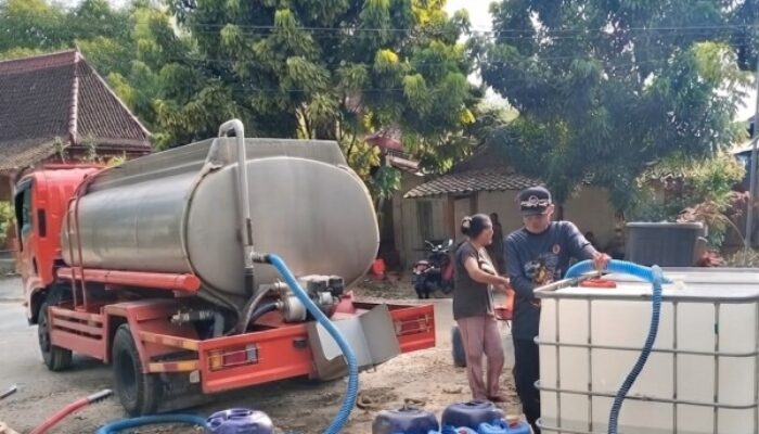 Antisipasi Dampak Kemarau, BPBD Bojonegoro Intensifkan Distribusi Air Bersih ke Desa Terdampak