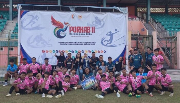 Kalahkan Ngraho 3-0, Kecamatan Balen Sabet Emas Sepak Bola Porkab II Bojonegoro