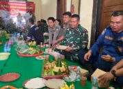 Lesehan dan Potong Tumpeng, Polsek Sumberrejo Gelar Tasyakuran Sederhana Hari Bhayangkara ke-80