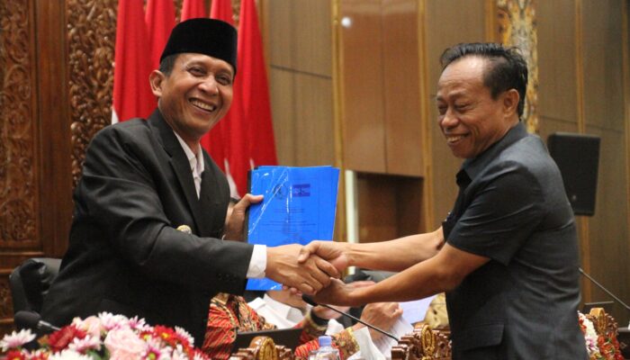 Fraksi Demokrat Beberkan Keluhan Warga saat Paripurna: Banyak Penerima Program Gayatri Jual Ayam dan Kandangnya
