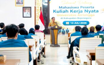 Terima KKN Mahasiswa Unair, Bupati Bojonegoro Ingatkan Pentingnya Hormati Adat Istiadat Setempat