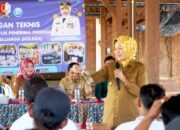 Buka Bimtek Kolega di Temayang, Wabup Nurul Azizah Tantang Emak-Emak Bikin Produk Olahan Lele Unik