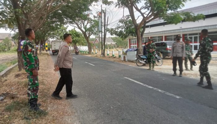 TMMD 129 Bojonegoro, TNI-Polri Bersinergi bantu Pengamanan Pembongkaran Bangunan untuk Rest Area