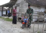 Sahabat Anak: Kehadiran Satgas TMMD 129 Bojonegoro Bawa Keceriaan bagi Bocah Kesongo