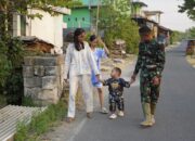 Bikin Adem! Kehadiran Satgas TMMD 129 Bojonegoro Jadi “Kakak Baru” Anak Desa Kesongo