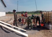Sinergi Bangun Desa, Perkuat Ekonomi: Satgas TMMD 129 Bojonegoro Kebut Pembangunan Musholla Rest Area Kesongo