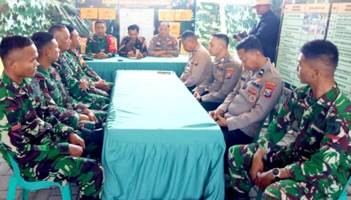 Pacu Target Pembangunan, Satgas TMMD 129 Bojonegoro dan Pemdes Kesongo Kumpul Strategi di Posko
