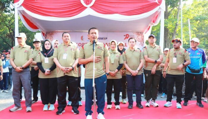Buka Jalan Sehat Harkopnas, Bupati Setyo Wahono Minta Koperasi Bojonegoro Terus Berinovasi