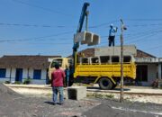 Kejar Target Sasaran Fisik, Satgas TMMD 129 Bojonegoro Pasok U-Ditch di Dusun Krebet