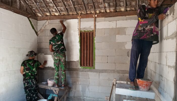 Hadirkan Asa Baru: Satgas TMMD 129 Bojonegoro “Ngebut” Bangun Rumah Bu Tini