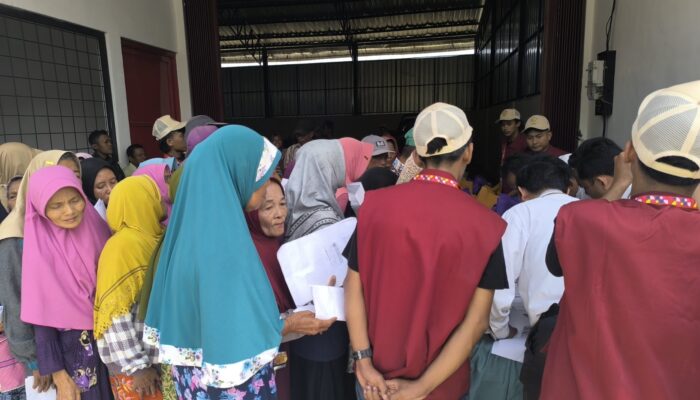 Terapkan Ilmu Bangku Kuliah, Mahasiswa KKN Unigoro ‘Kepung’ Lokasi TMMD 129 Bojonegoro