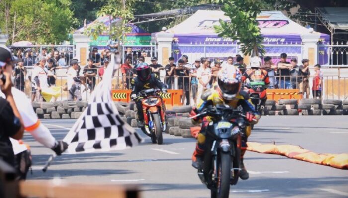 Gelar Road Race 2026 di Alun-Alun, Pemkab Bojonegoro Wadahi Atlet Otomotif dan Geliatkan Ekonomi UMKM