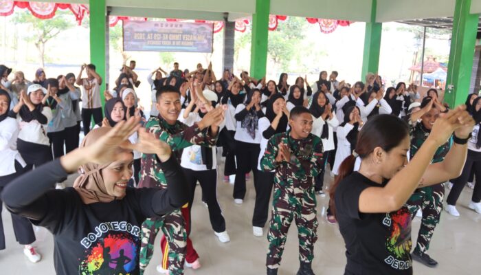 TMMD 129 Bojonegoro: TNI dan Warga Kesongo Menyatu dalam Irama Line Dance